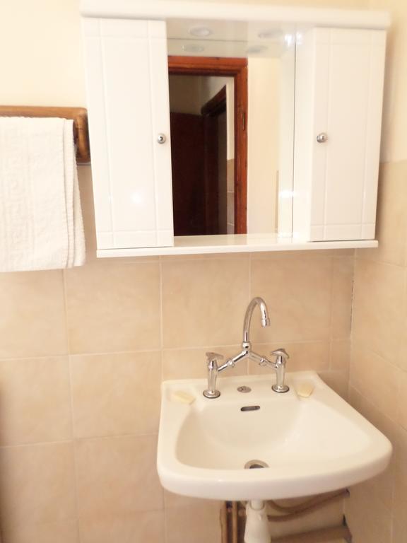 חאניה Tina Hotel מראה חיצוני תמונה