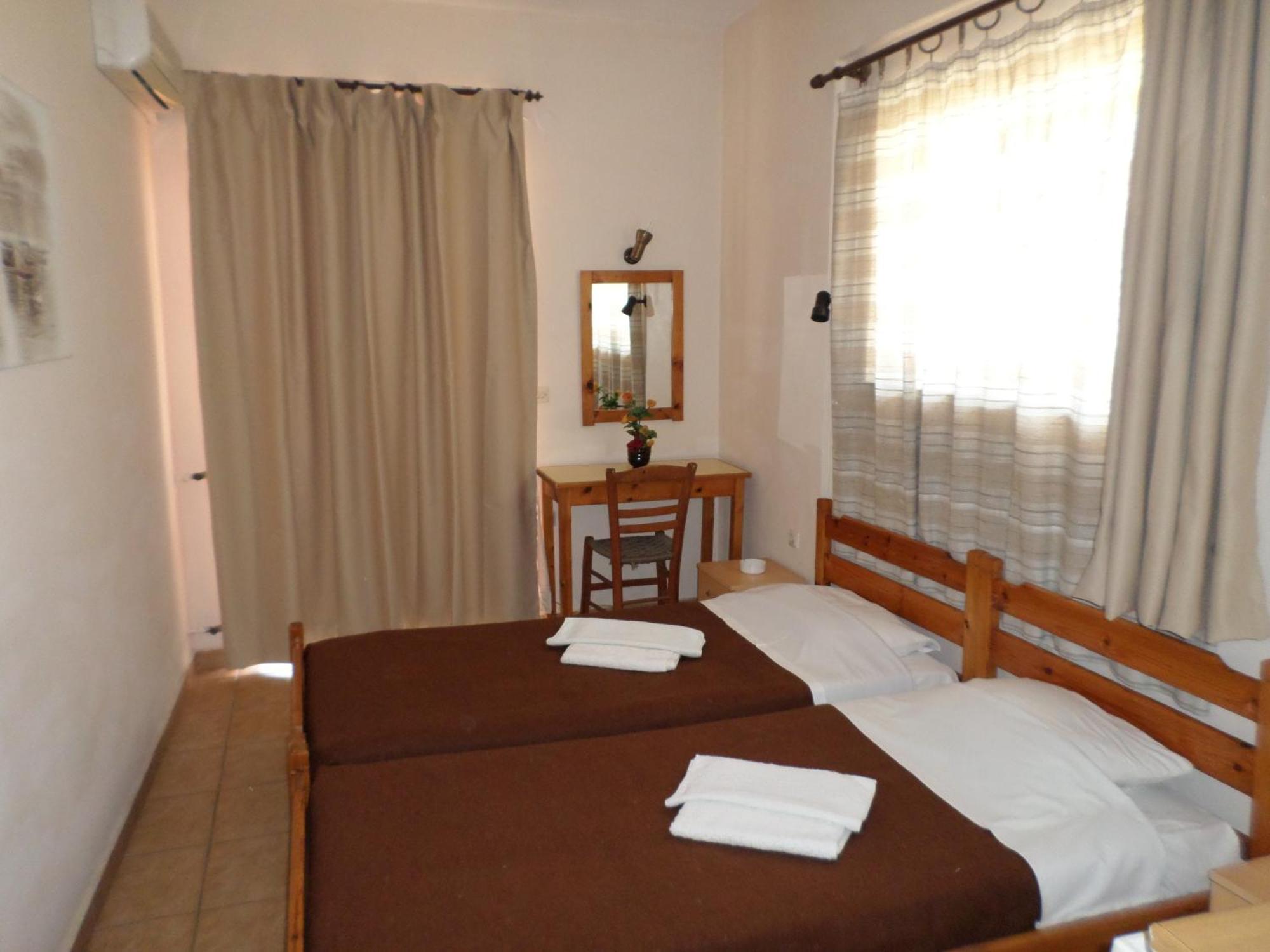 חאניה Tina Hotel חדר תמונה