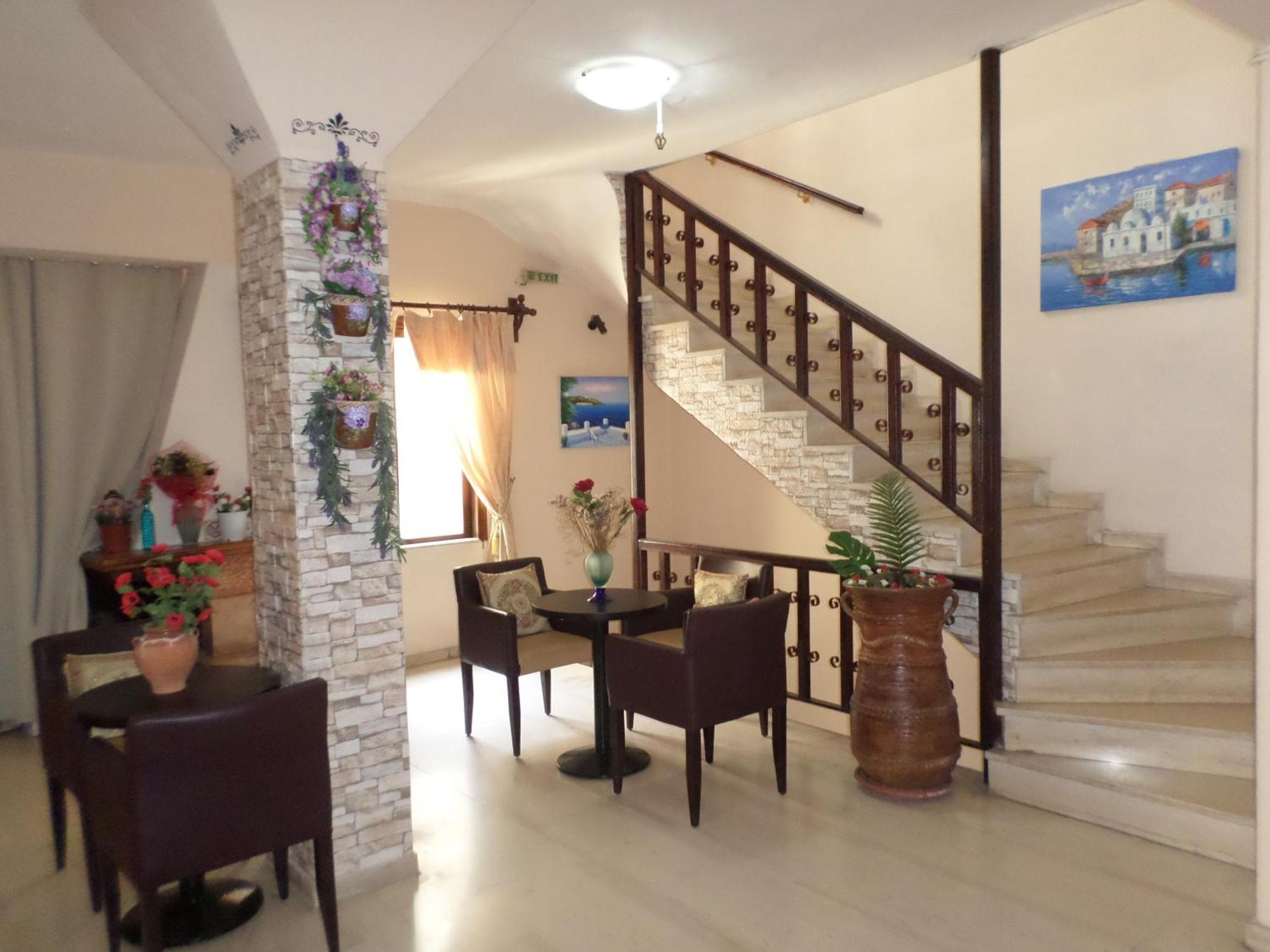 חאניה Tina Hotel מראה חיצוני תמונה