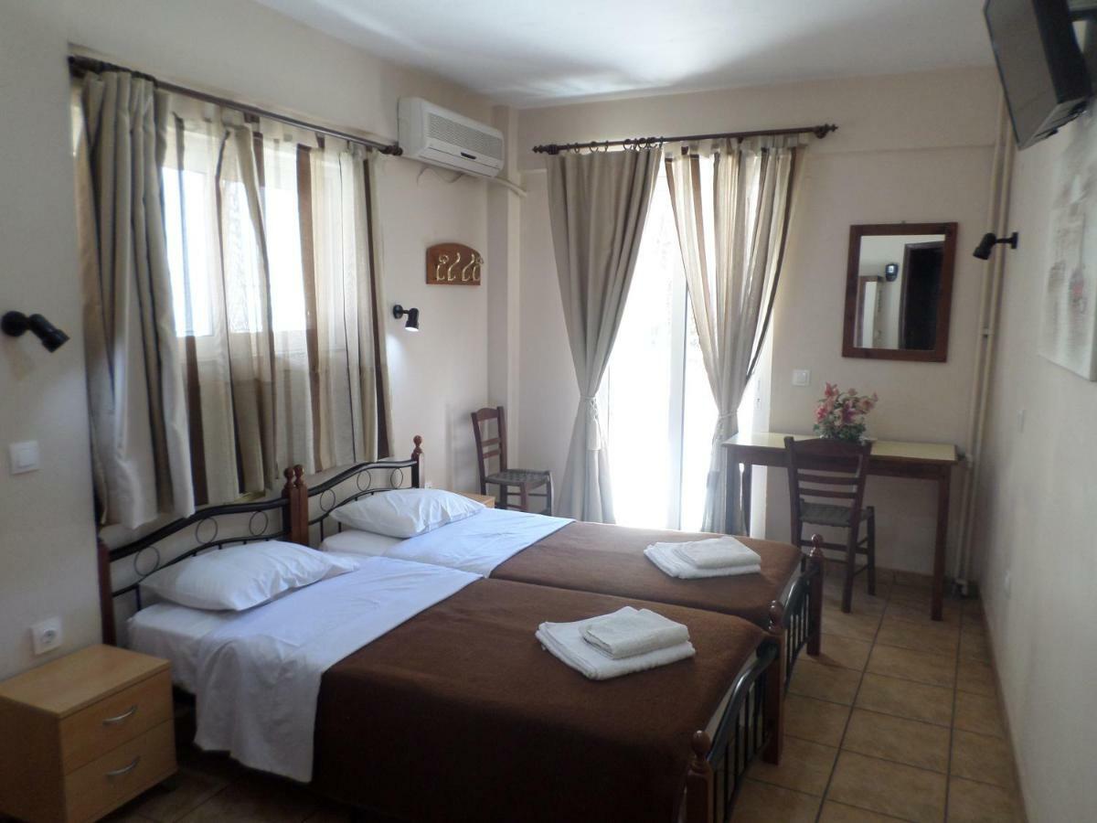 חאניה Tina Hotel מראה חיצוני תמונה